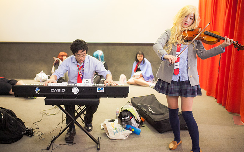 Cosplay with violin